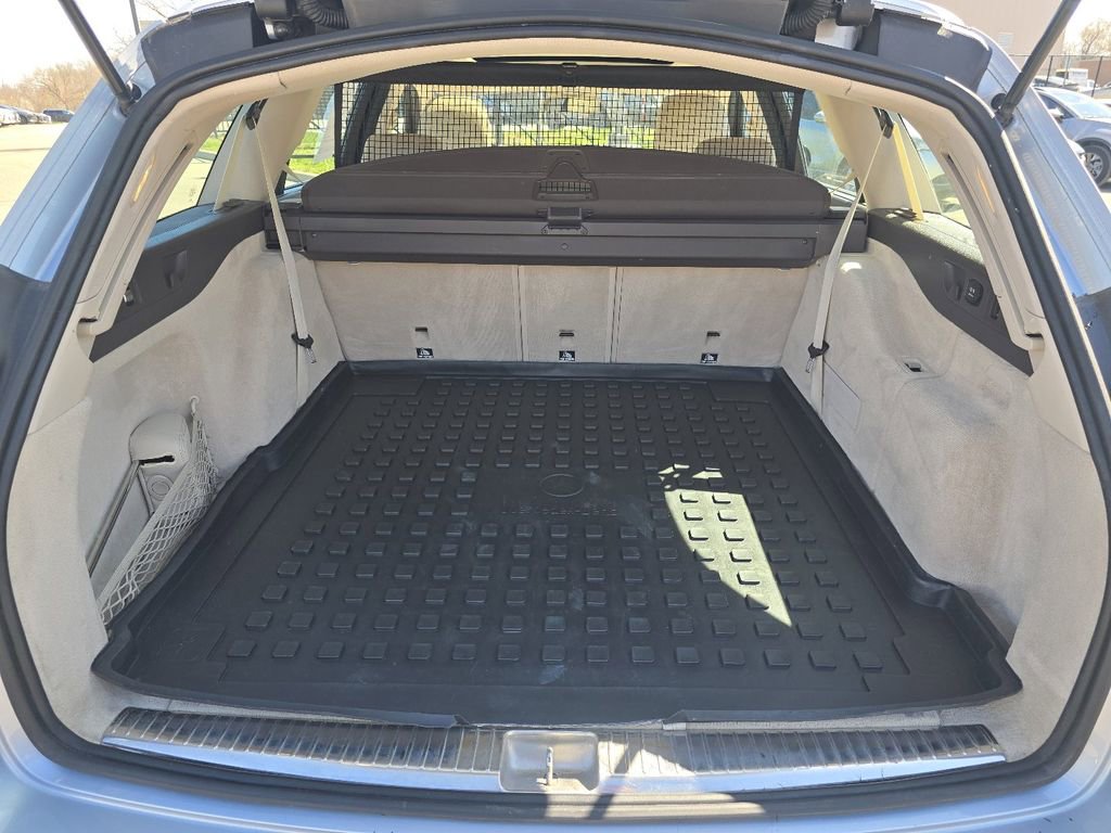 Used 2017 Mercedes-Benz E 400 4MATIC Wagon image 20
