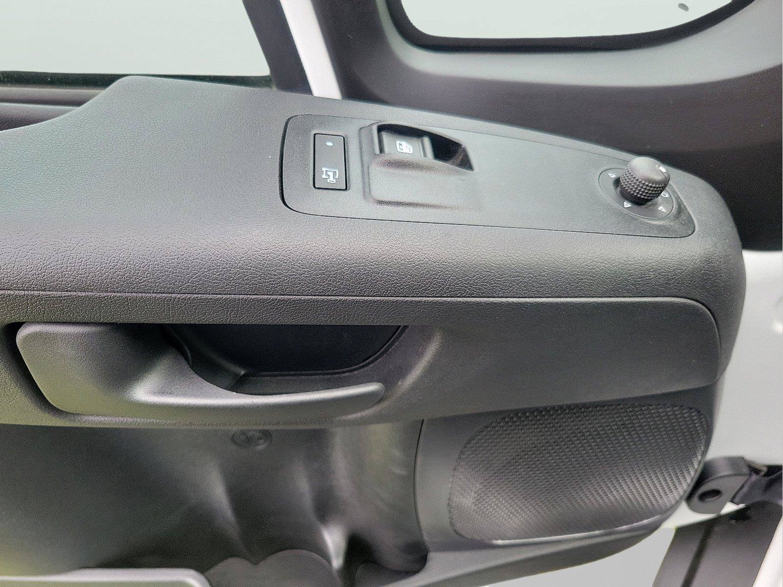 New 2024 RAM ProMaster 3500 w/ Delivery Van Package FWD image 8