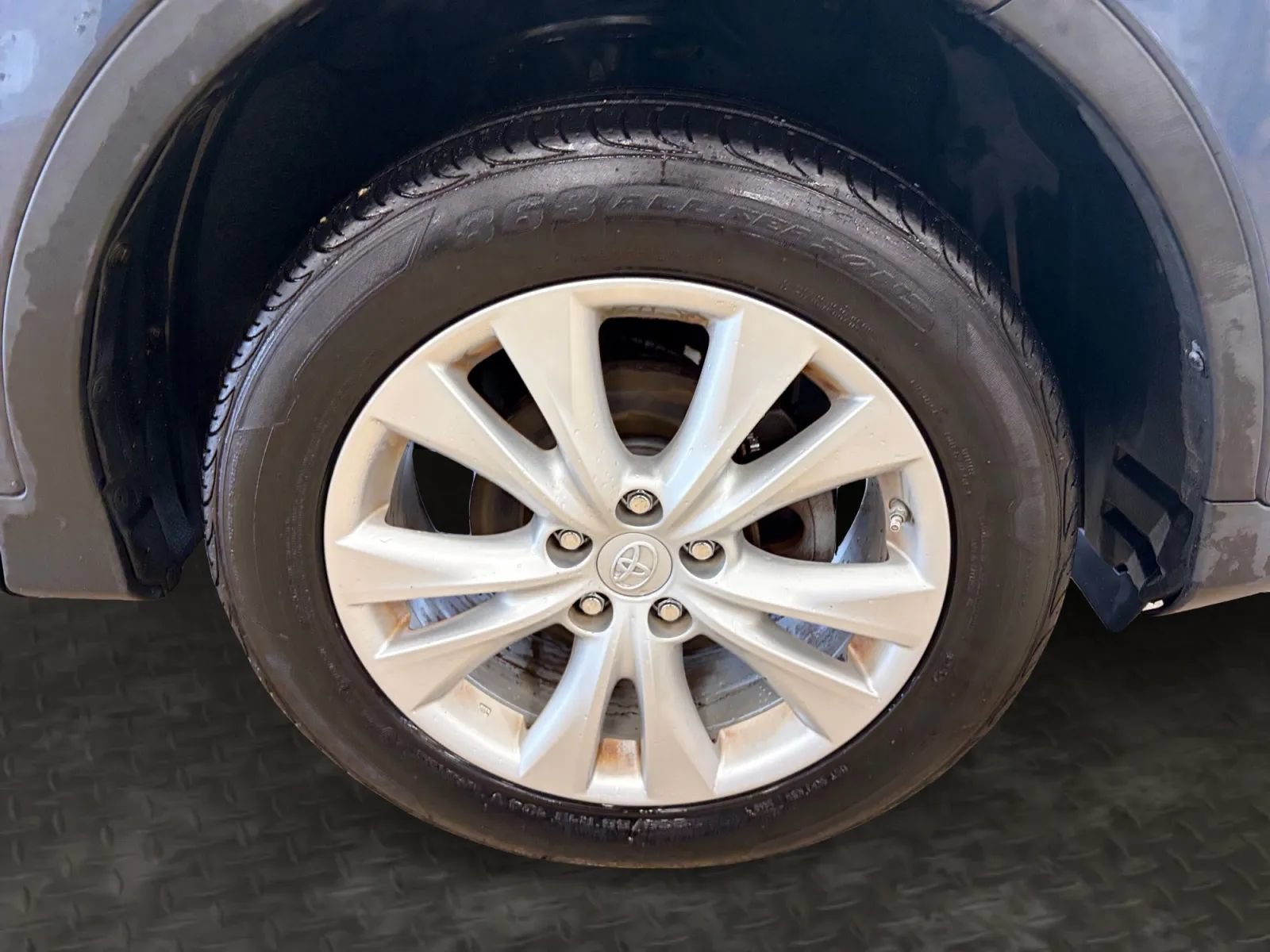 Used 2014 Toyota RAV4 Limited AWD/4WD image 38