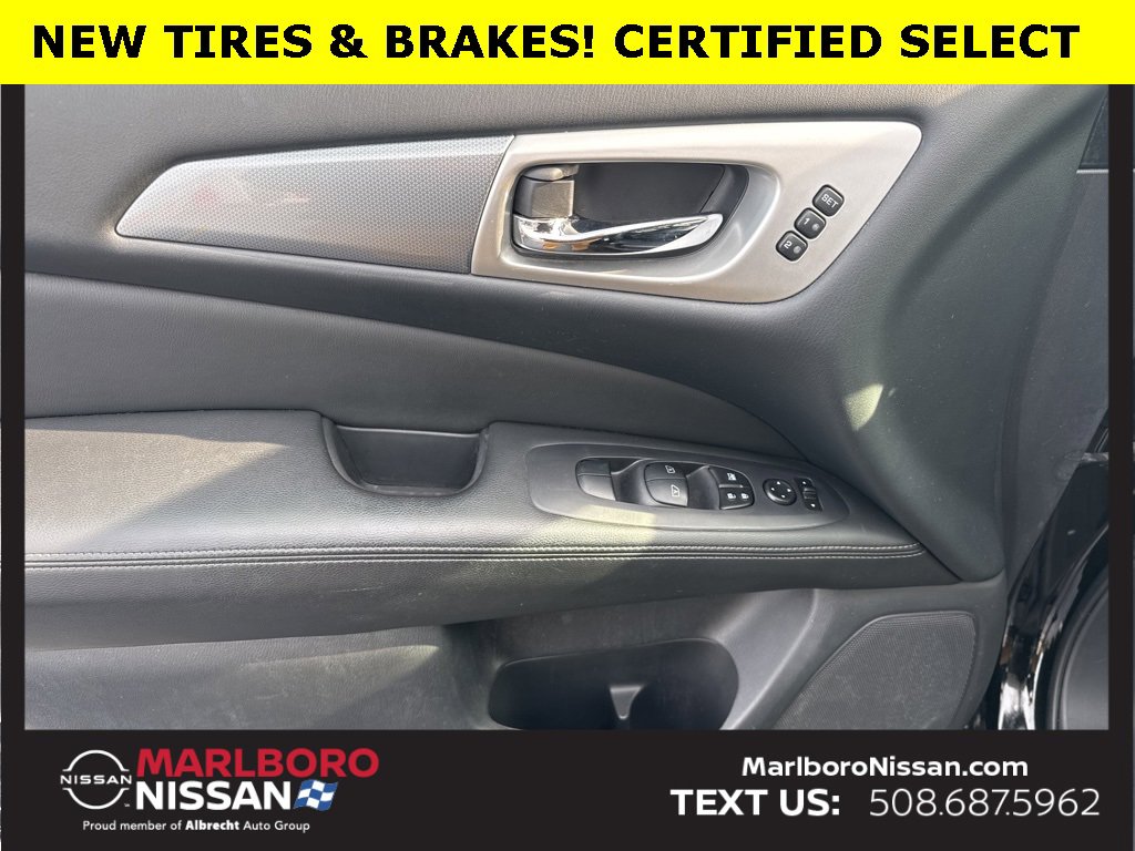 Certified 2018 Nissan Pathfinder SL image 25