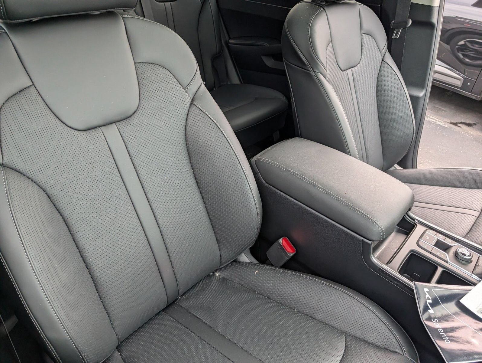 New 2026 Kia Sorento S w/ S Panoramic Sunroof Package FWD image 30