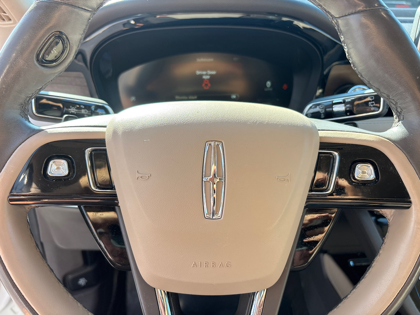 Used 2022 Lincoln Corsair Reserve FWD image 16