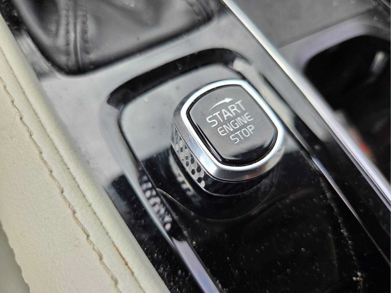 Used 2022 Volvo XC90 T6 Inscription w/ Lounge Package AWD/4WD image 34