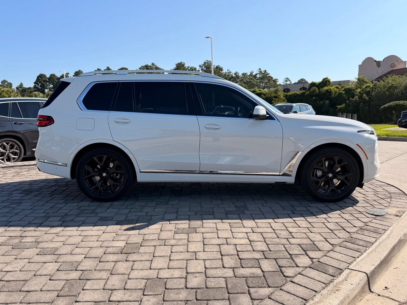 Certified 2024 BMW X7 xDrive40i AWD/4WD image 8