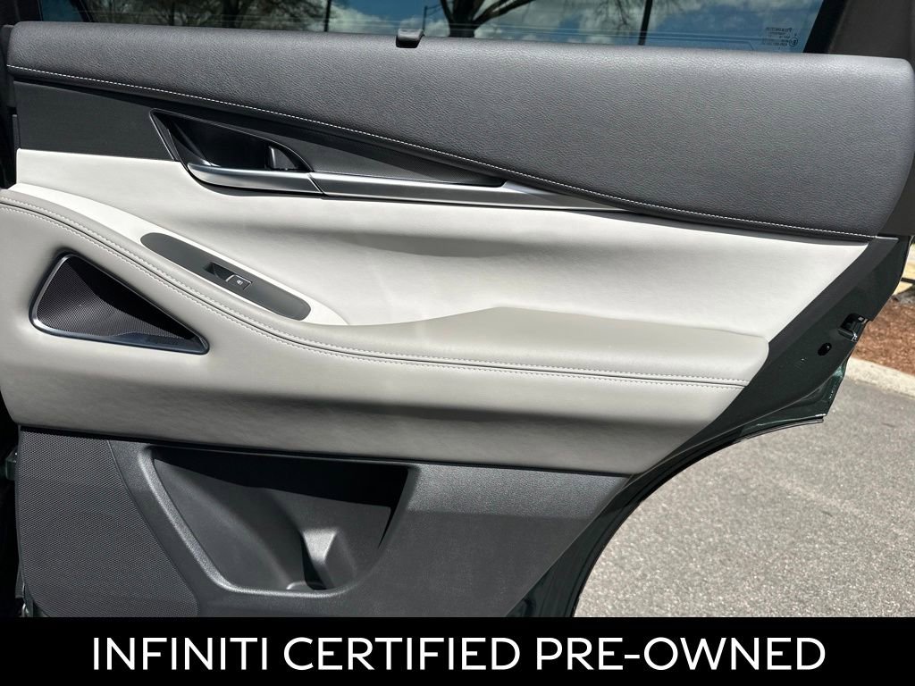 Certified 2026 INFINITI QX60 Luxe w/ Family Package image 36