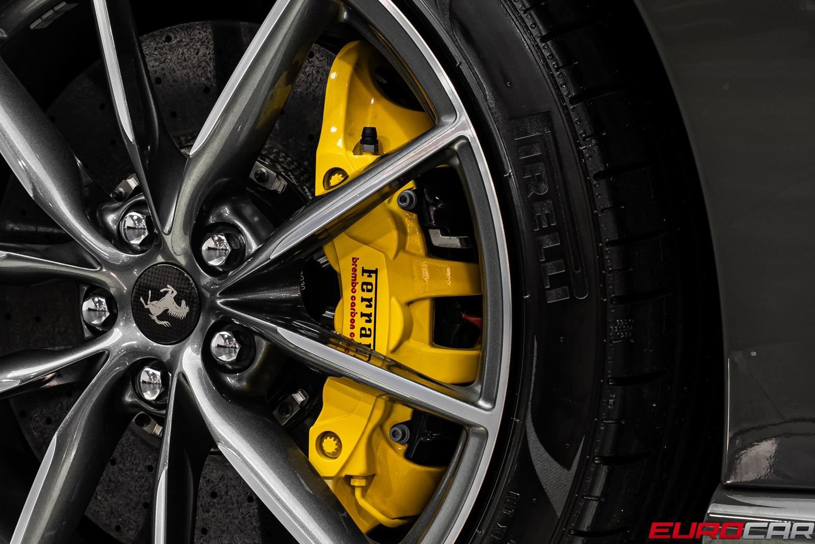 Used 2023 Ferrari 812 GTS RWD image 31