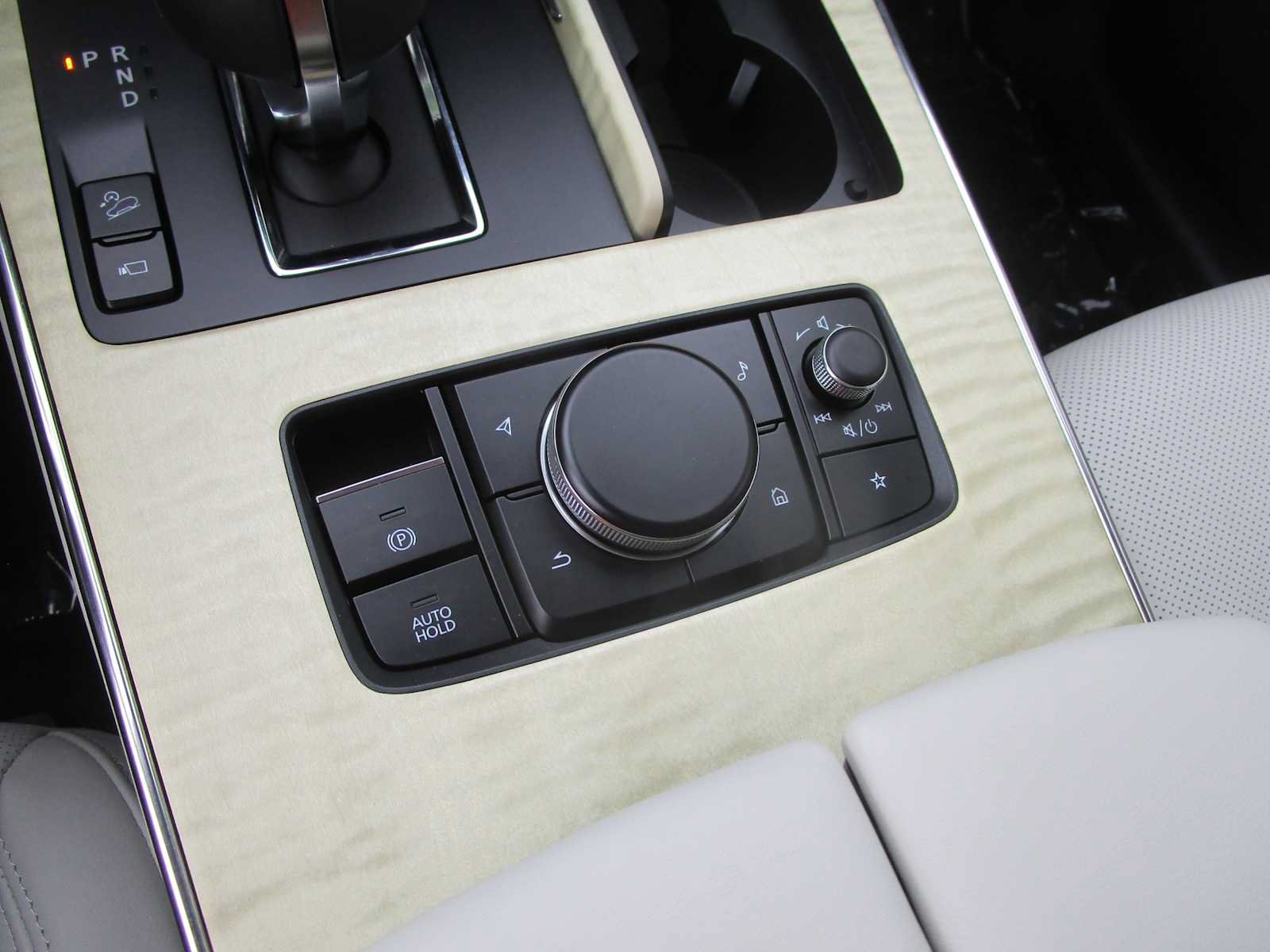 Used 2024 MAZDA CX-90 3.3 Turbo S w/ Premium Plus AWD/4WD image 24