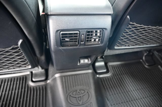 Used 2020 Toyota 4Runner Limited AWD/4WD image 32