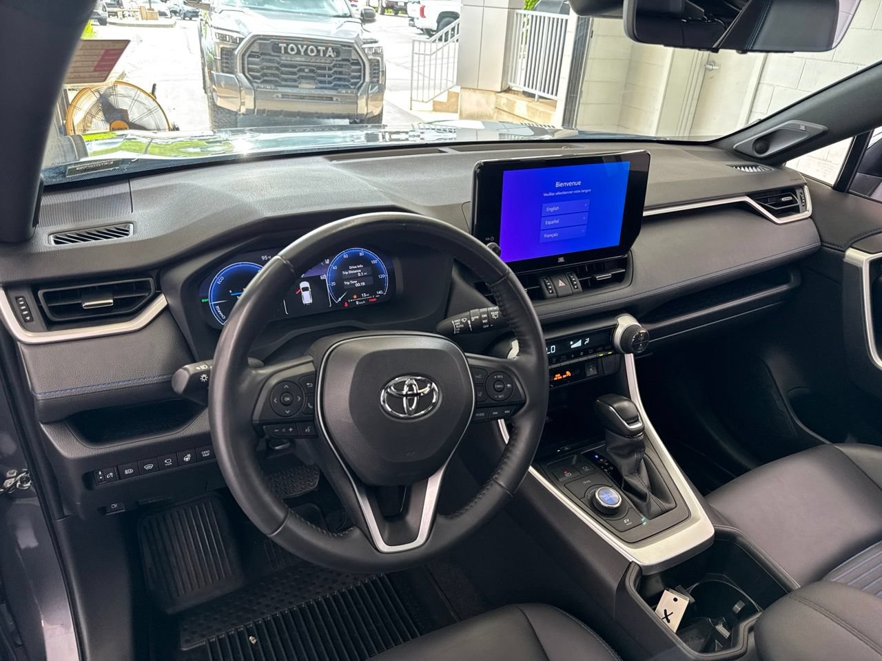 Used 2024 Toyota RAV4 XSE w/ Advanced Technology Package AWD/4WD image 18