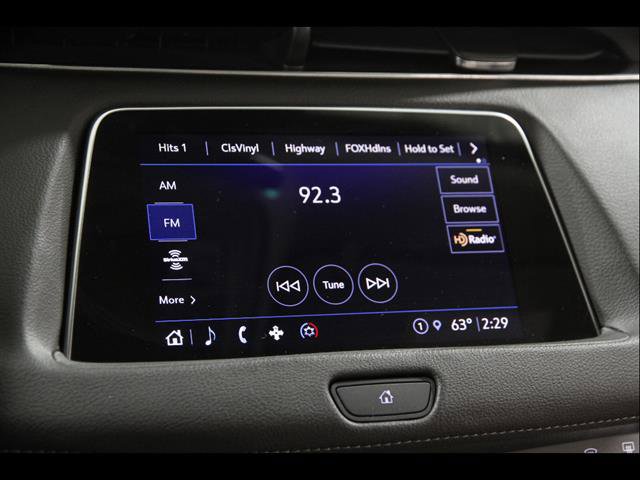 Used 2023 Cadillac XT4 Luxury w/ Cold Weather Package image 10