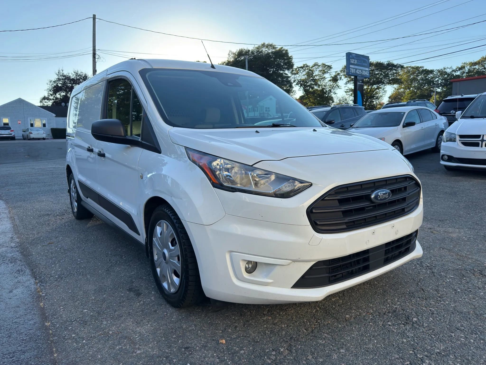 Used 2020 Ford Transit Connect XLT image 1