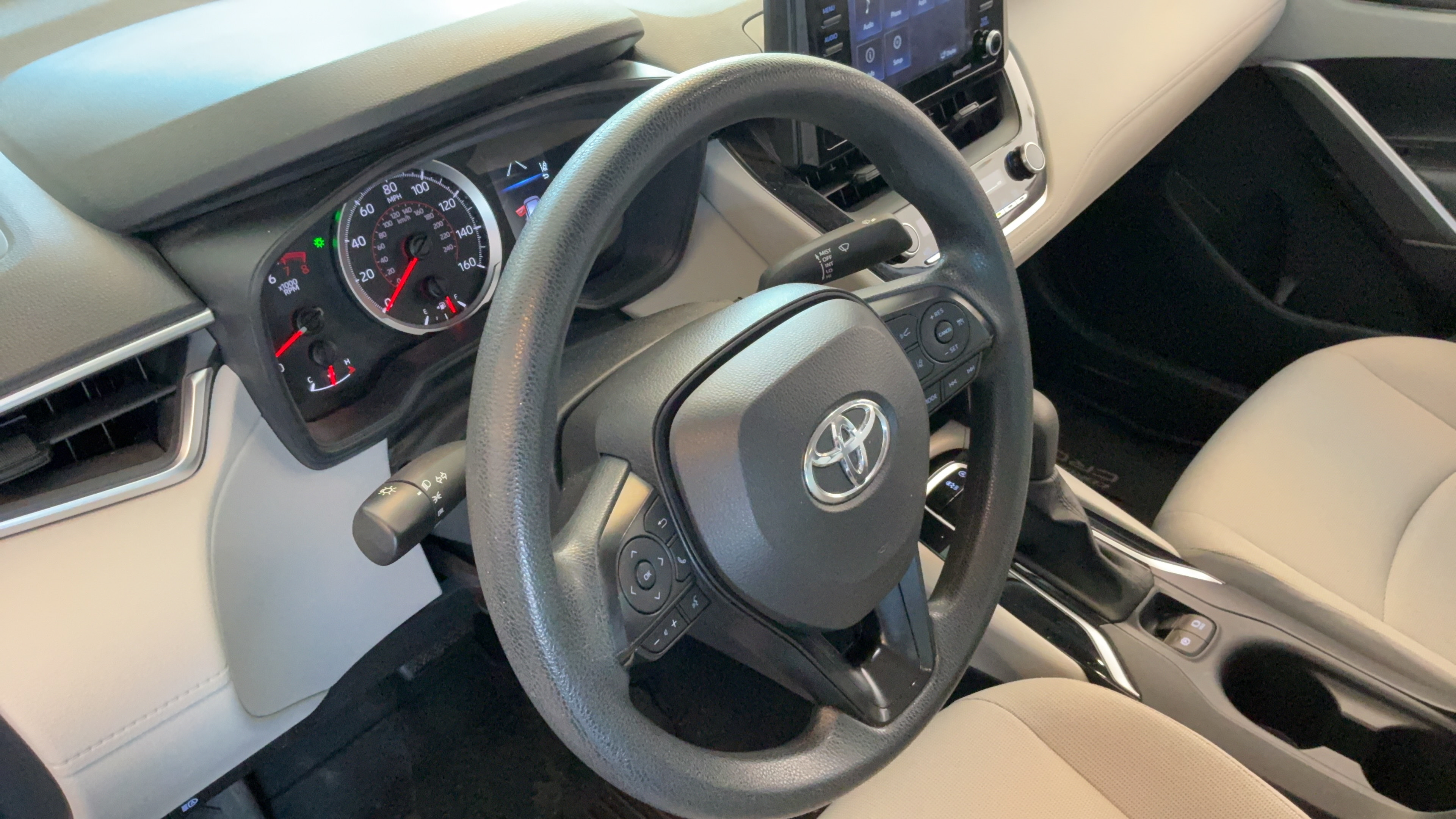 Certified 2022 Toyota Corolla Cross L AWD/4WD image 22