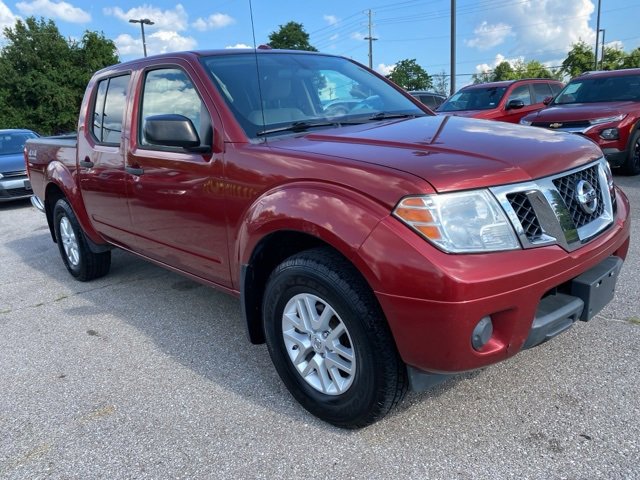 Used 2018 Nissan Frontier SV image 1