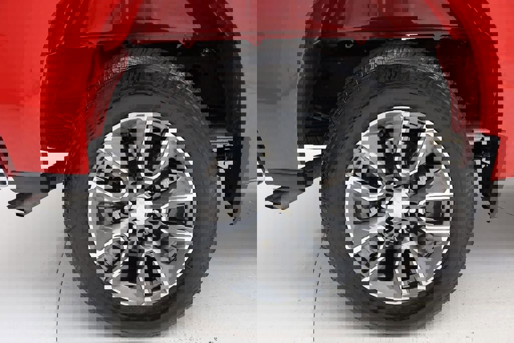 Used 2023 Chevrolet Silverado 1500 LT image 10