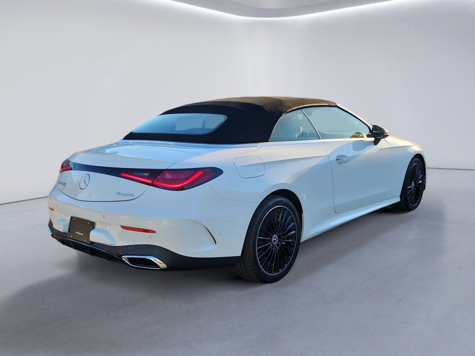 New 2027 Mercedes-Benz CLE 450 4MATIC Cabriolet image 4