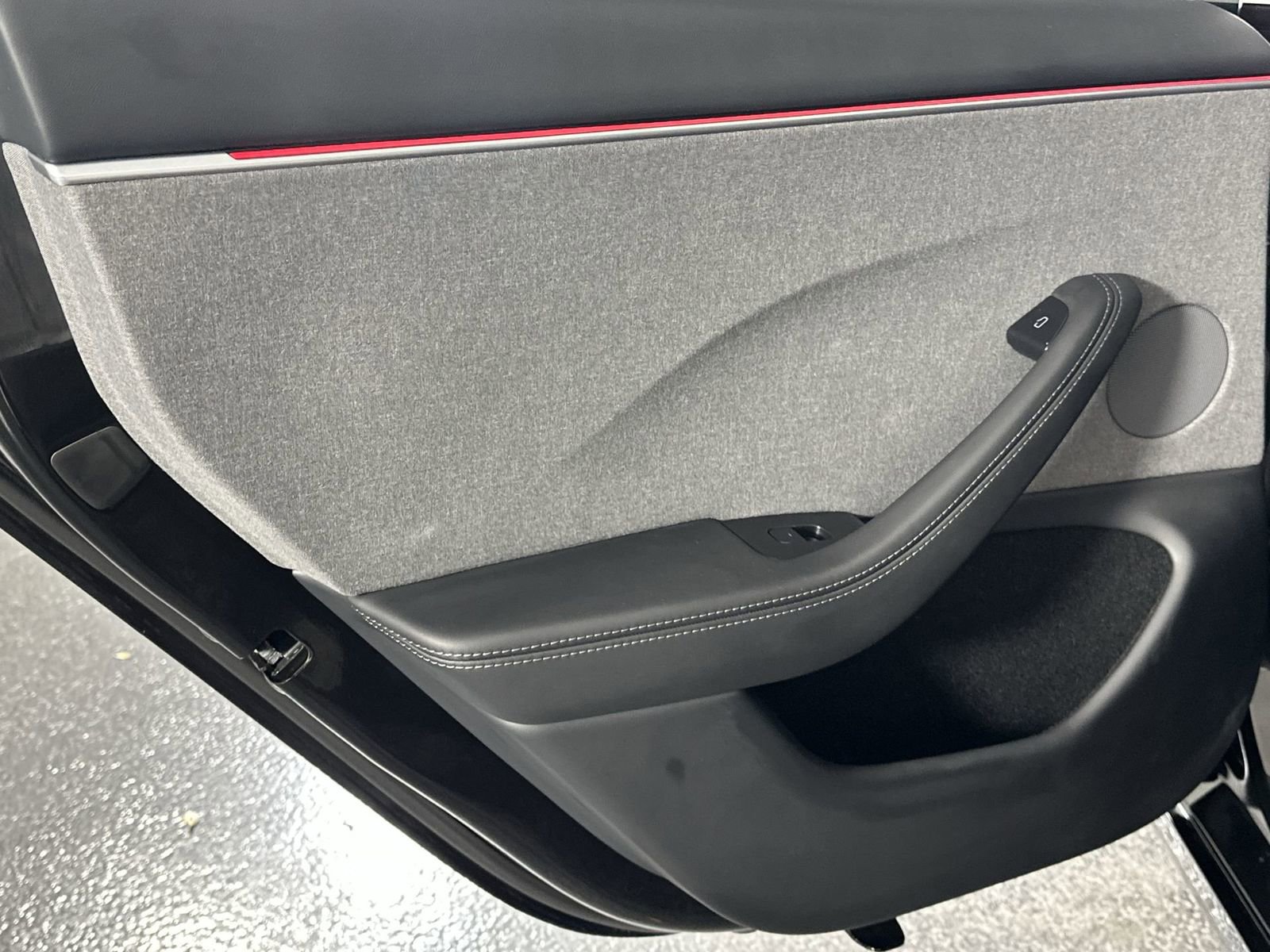 Used 2025 Tesla Model 3 Long Range image 36
