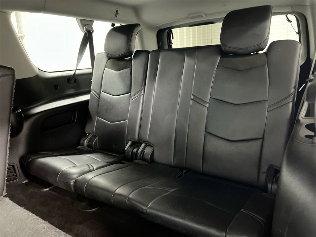 Used 2019 Cadillac Escalade ESV Premium Luxury image 30