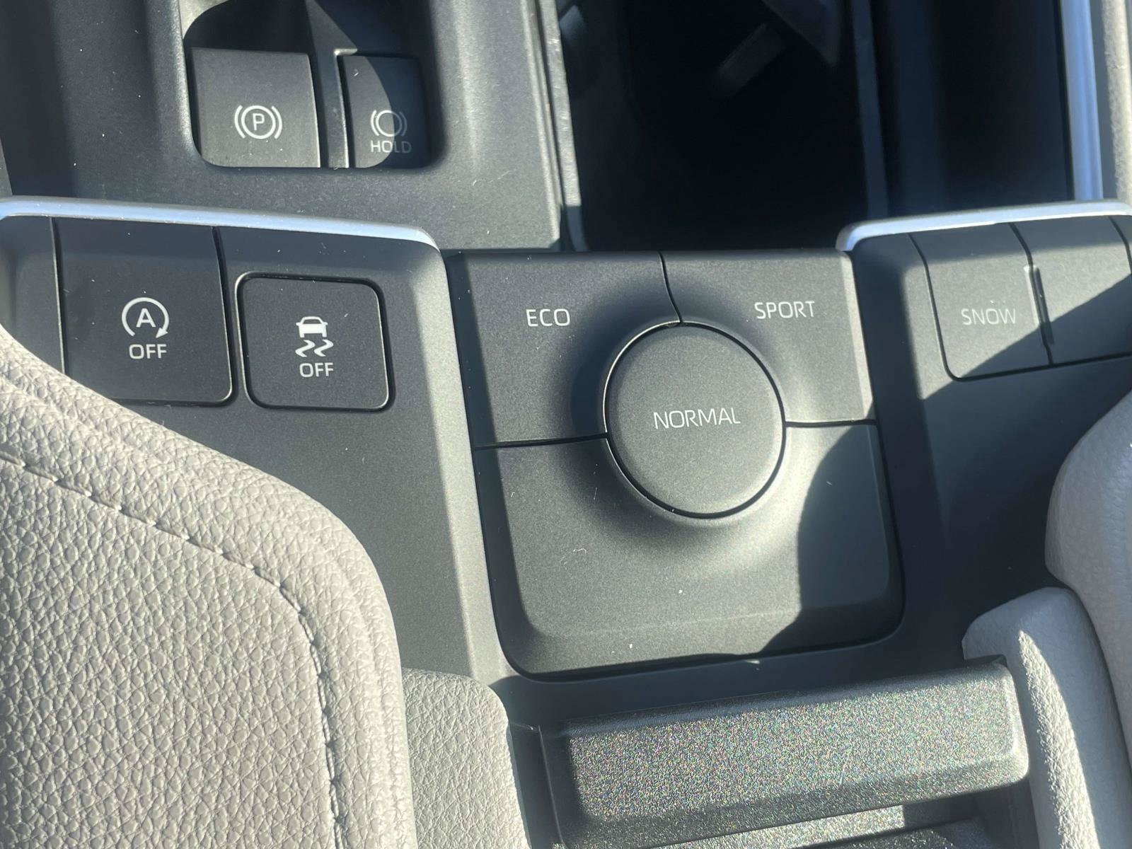 Used 2025 Toyota Grand Highlander FWD image 18