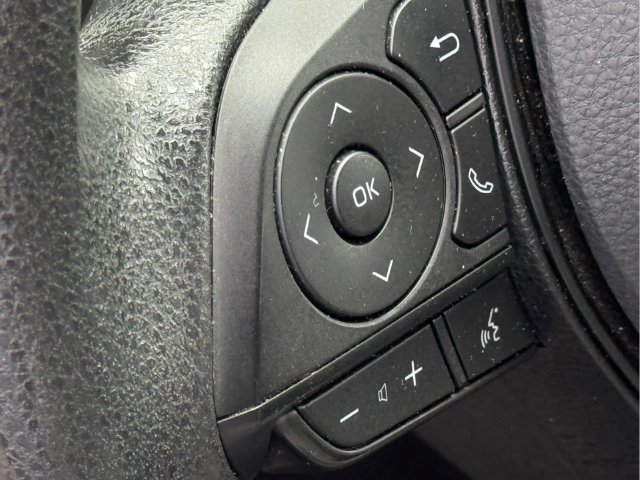Used 2022 Toyota RAV4 XLE AWD/4WD image 14