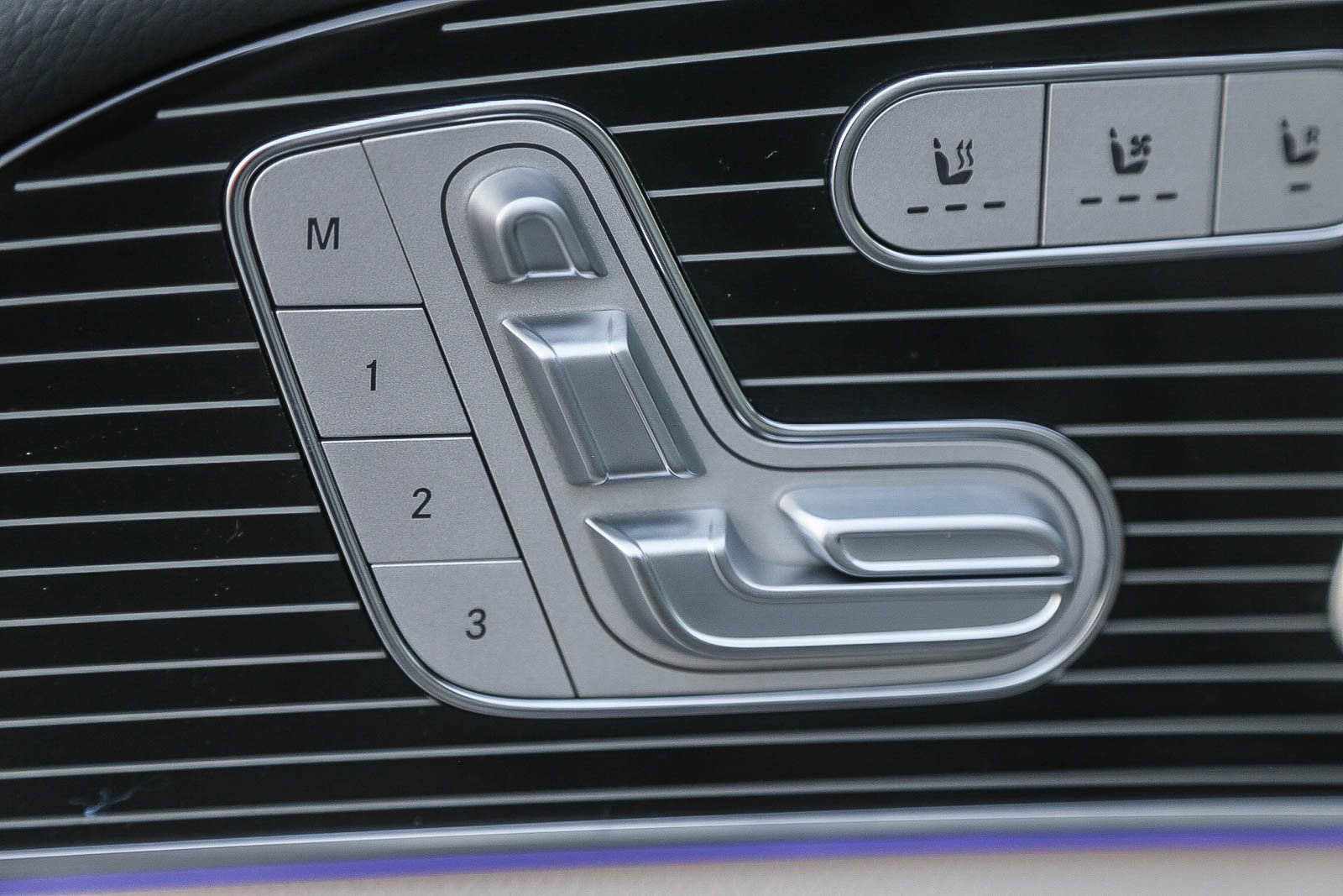 New 2026 Mercedes-Benz GLS 580 4MATIC image 20