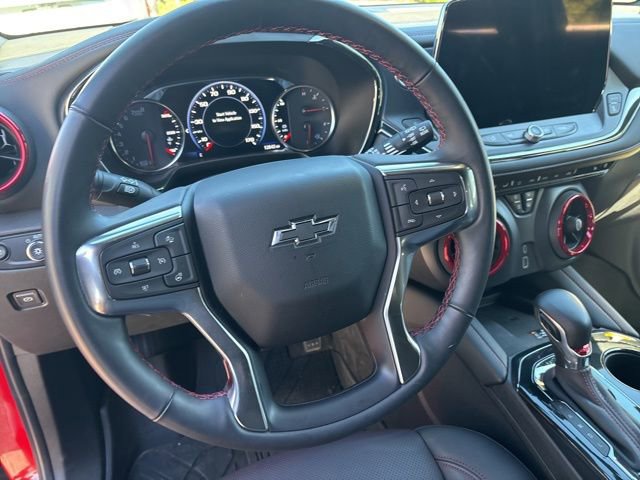 Used 2024 Chevrolet Blazer RS w/ Enhanced Convenience Package AWD/4WD image 17