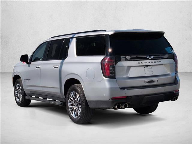 Used 2025 Chevrolet Suburban Z71 AWD/4WD image 8