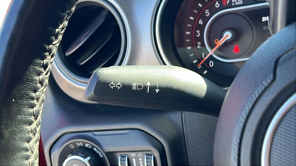 Used 2021 Jeep Gladiator Willys image 15