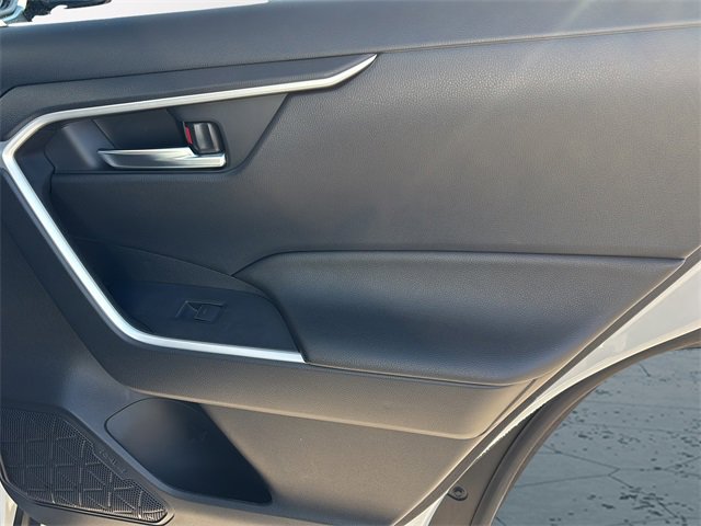 Used 2024 Toyota RAV4 SE w/ Convenience Package image 12