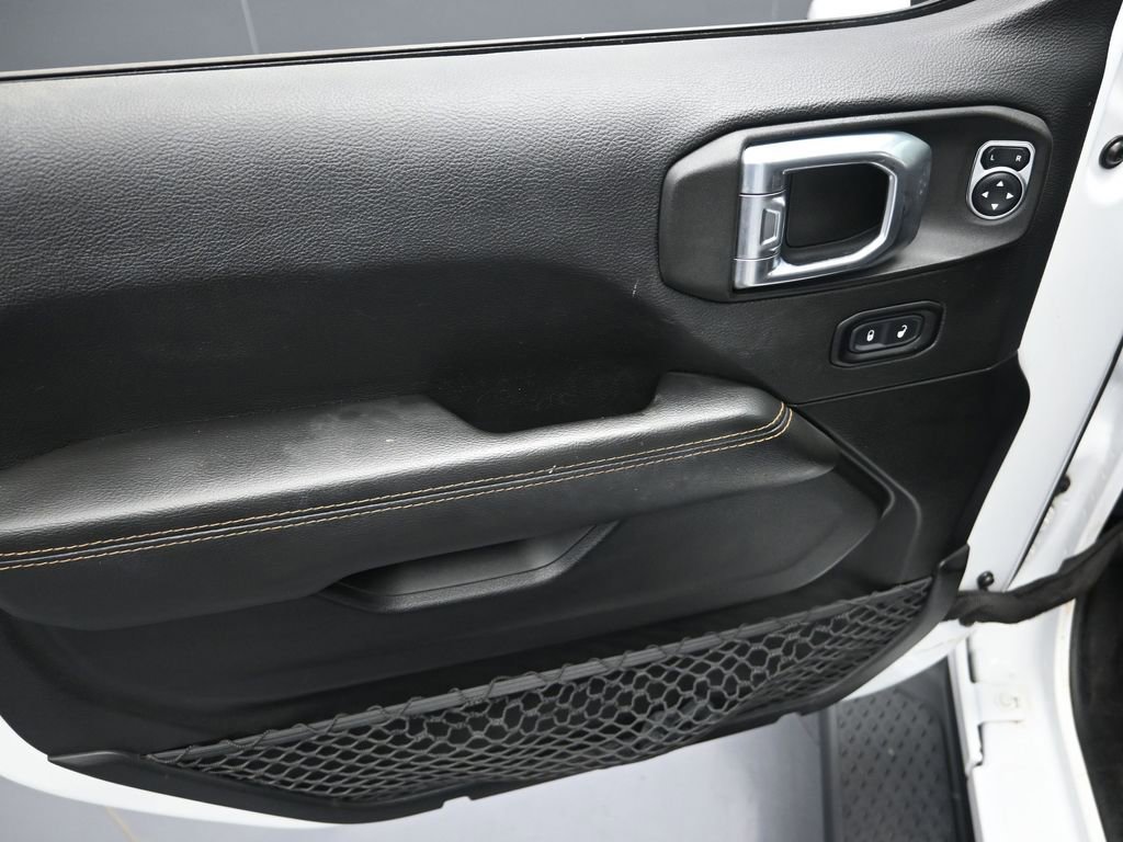 Used 2021 Jeep Gladiator Overland image 10