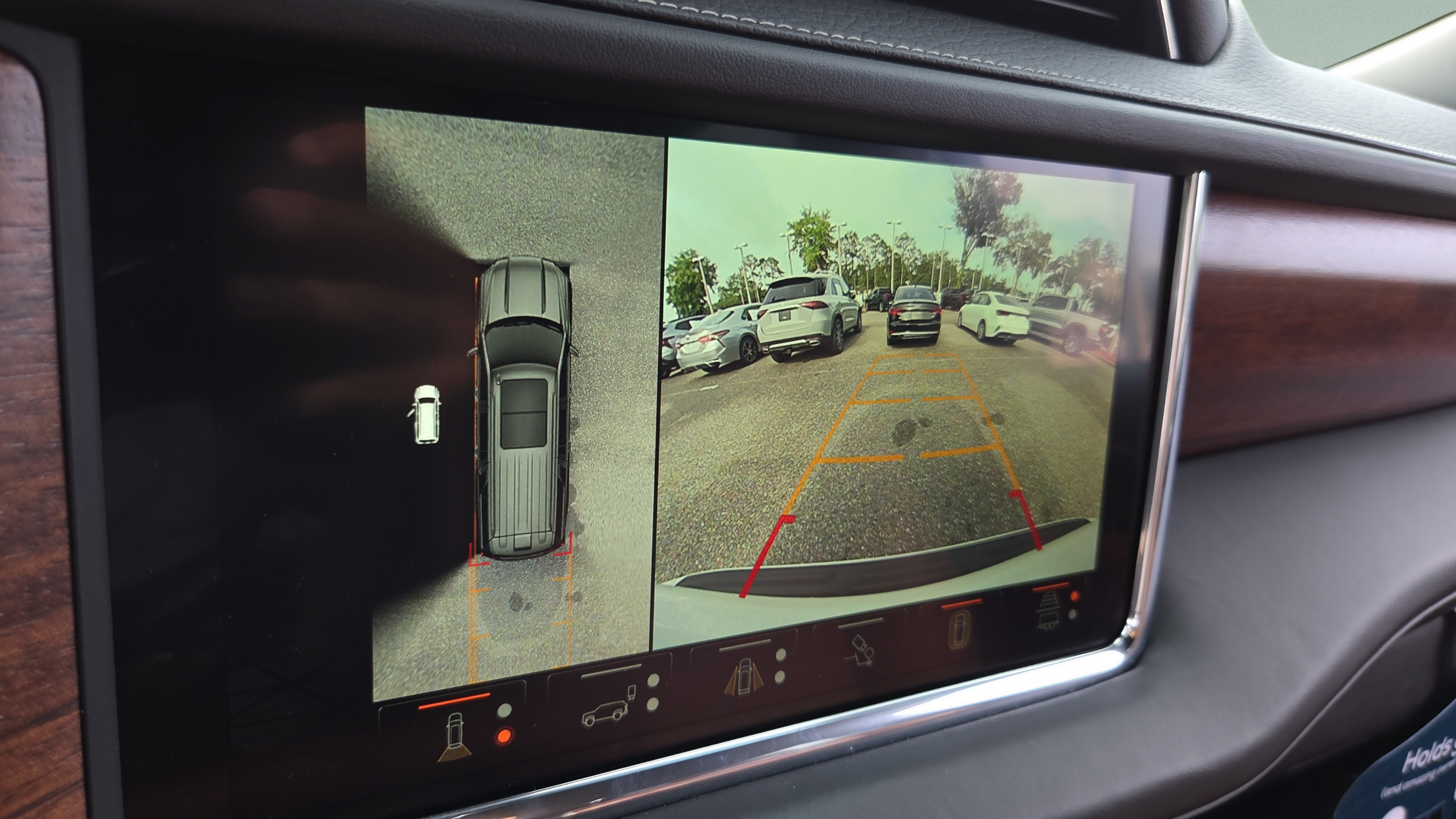 Certified 2023 GMC Yukon Denali Ultimate AWD/4WD image 21