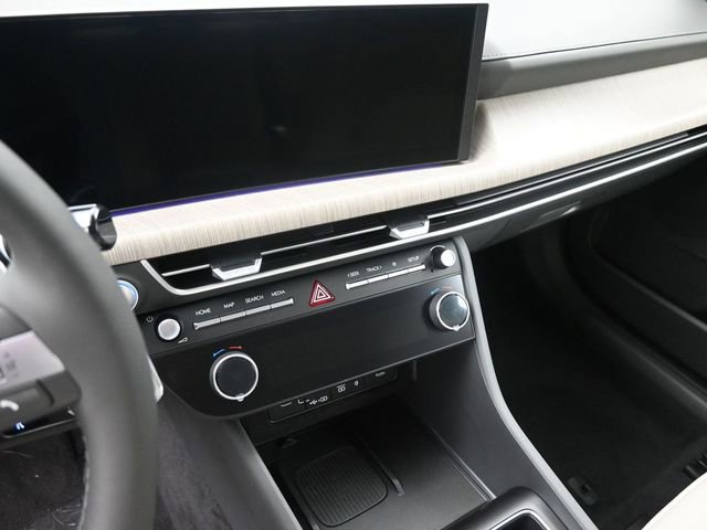 Used 2025 Hyundai Sonata Limited image 20
