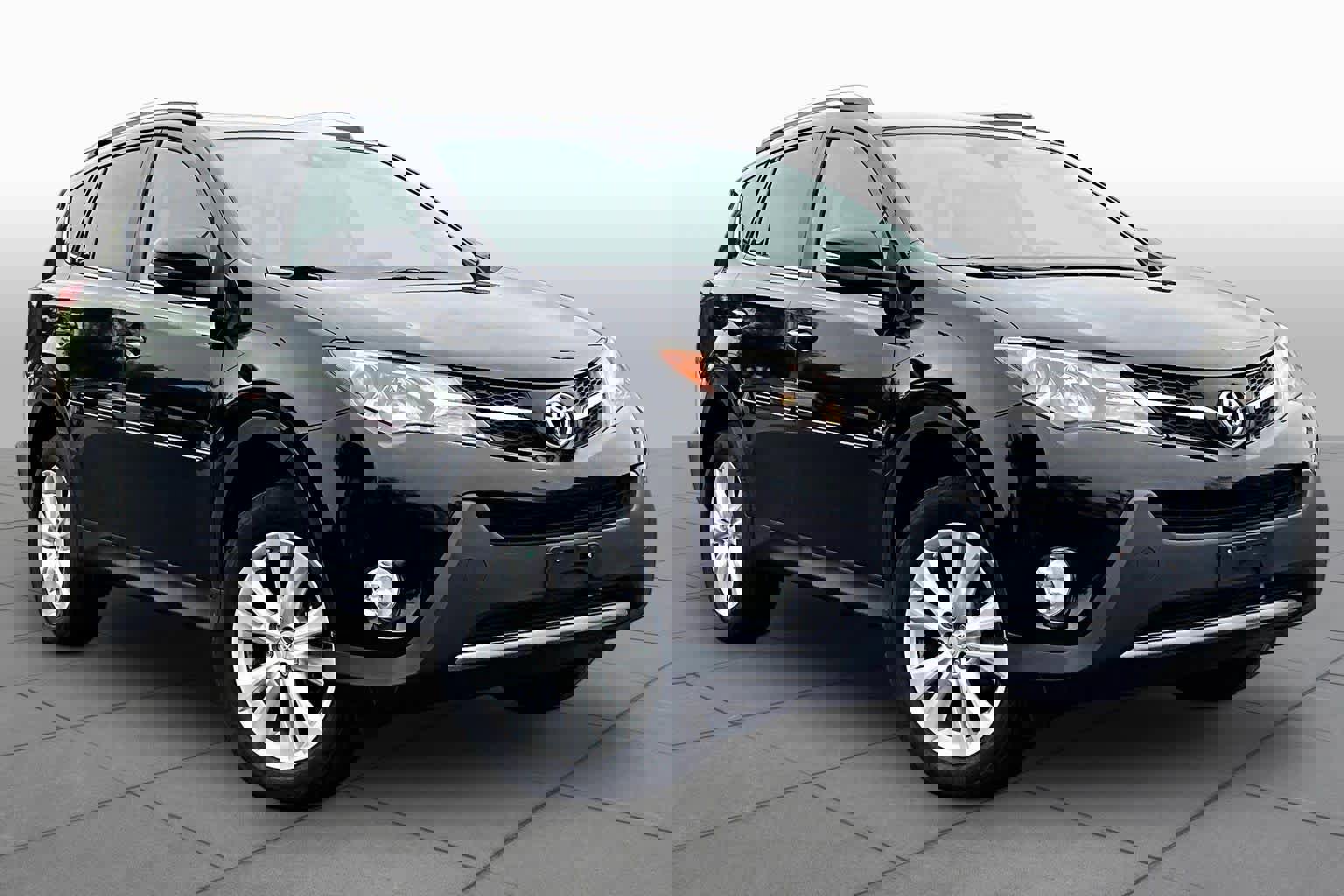 Used 2015 Toyota RAV4 Limited w/ Technology Package image 3