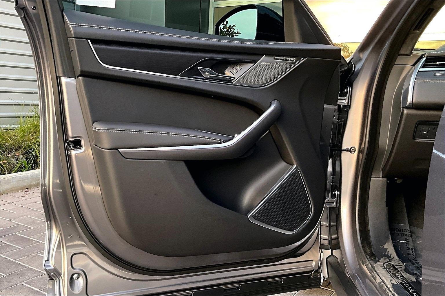 Used 2026 Jaguar F-PACE R-Dynamic S image 23