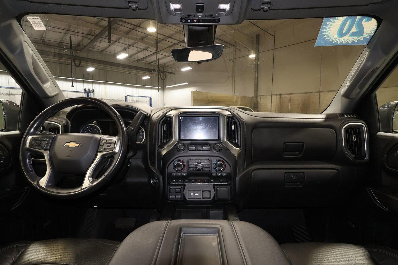Certified 2020 Chevrolet Silverado 1500 LTZ w/ Technology Package image 31