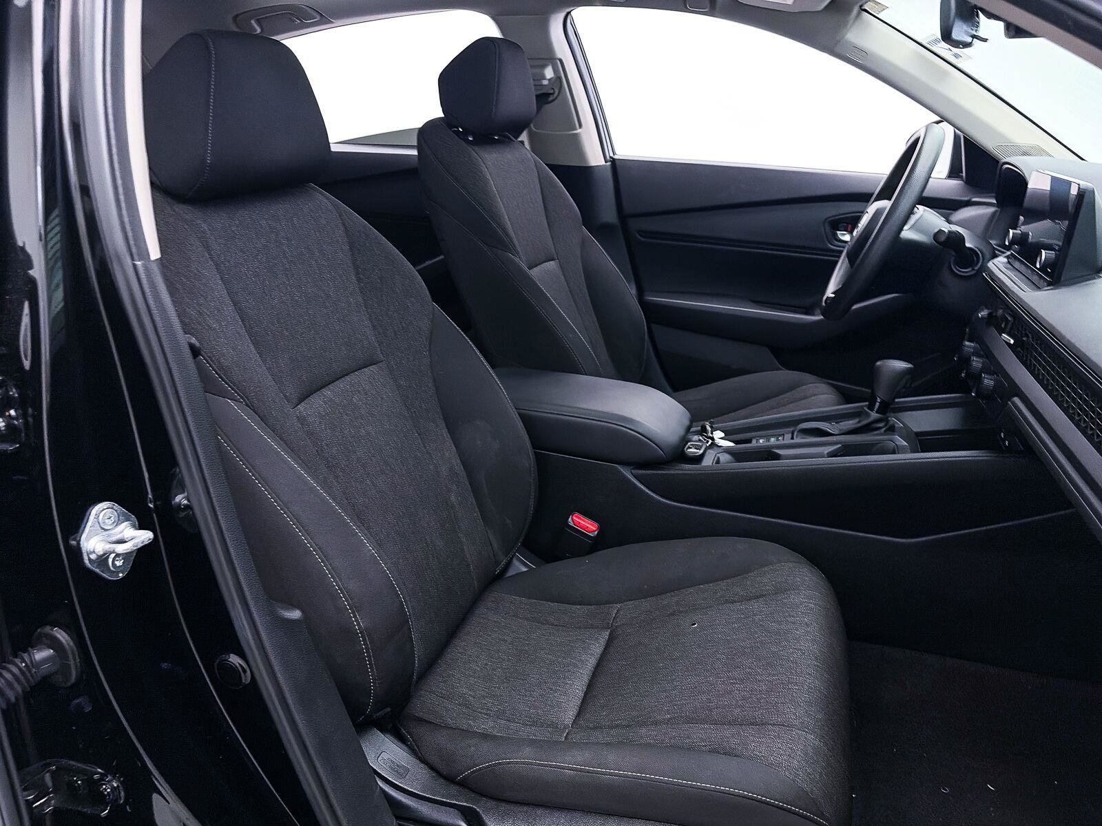 Used 2025 Honda Accord SE image 34