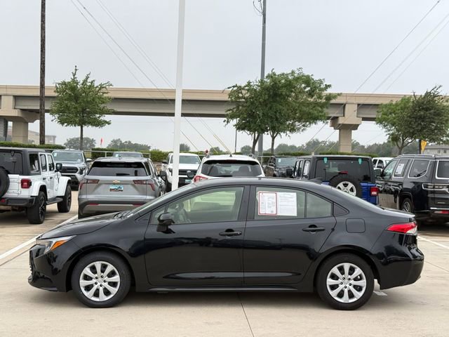Used 2025 Toyota Corolla LE w/ Carpet Mat Package (TMS) FWD image 6