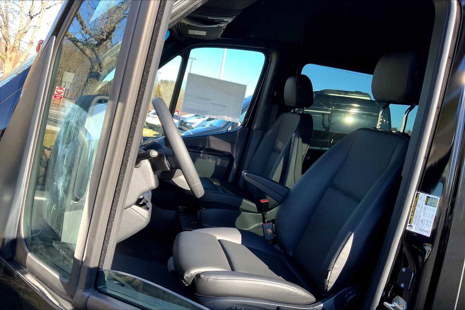 New 2025 Mercedes-Benz Sprinter 2500 image 14