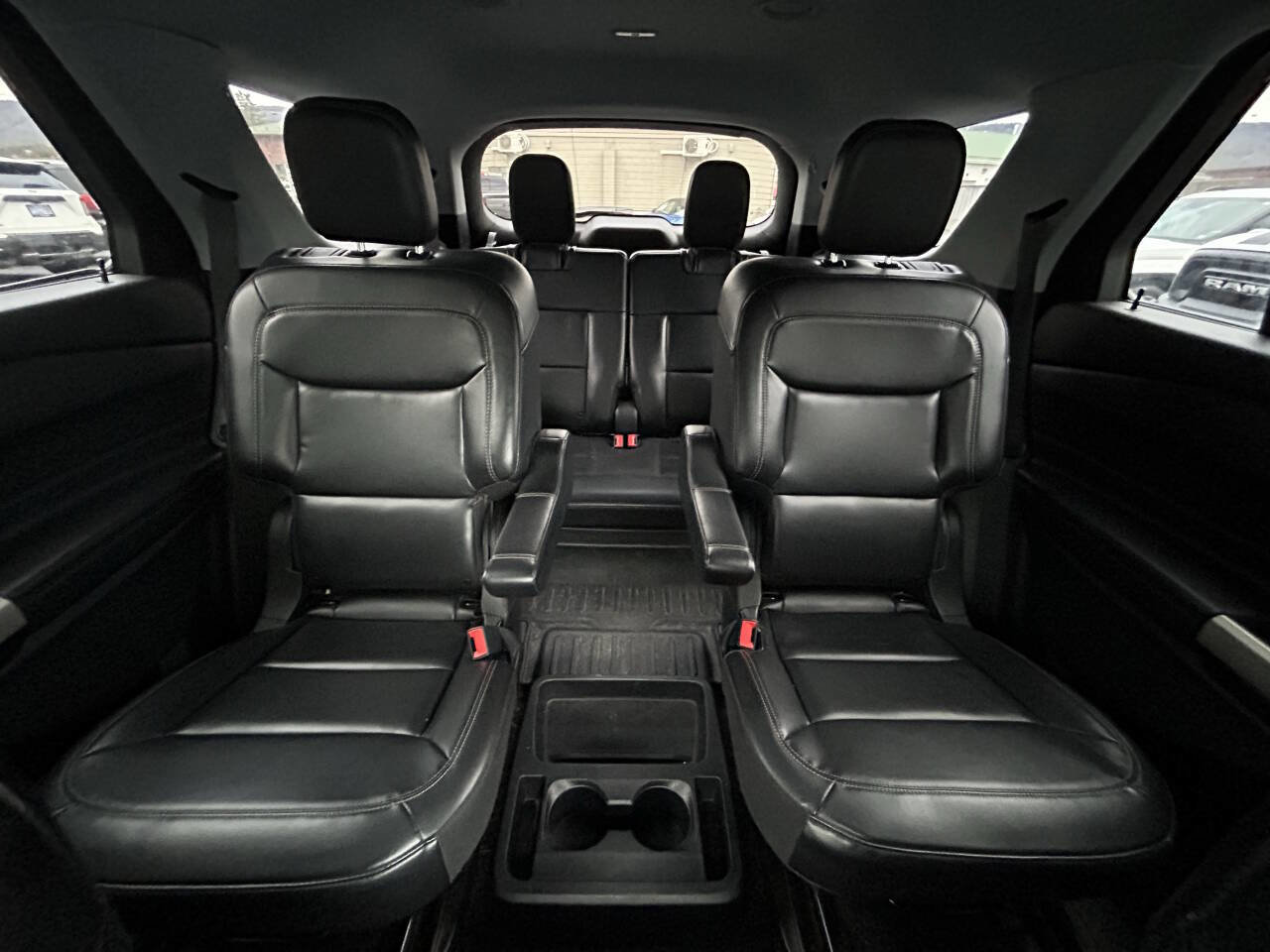 Used 2021 Ford Explorer XLT w/ Equipment Group 202A image 22