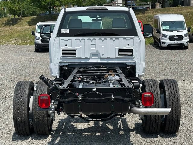 New 2026 Ford F550 4x4 Regular Cab Super Duty image 5