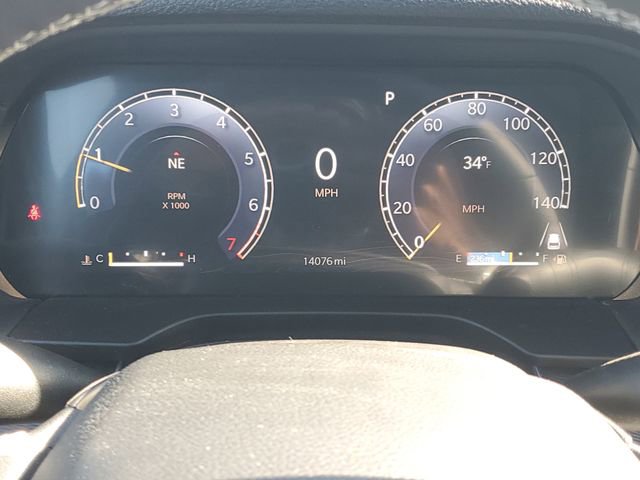 Used 2024 Jeep Grand Cherokee Altitude image 21