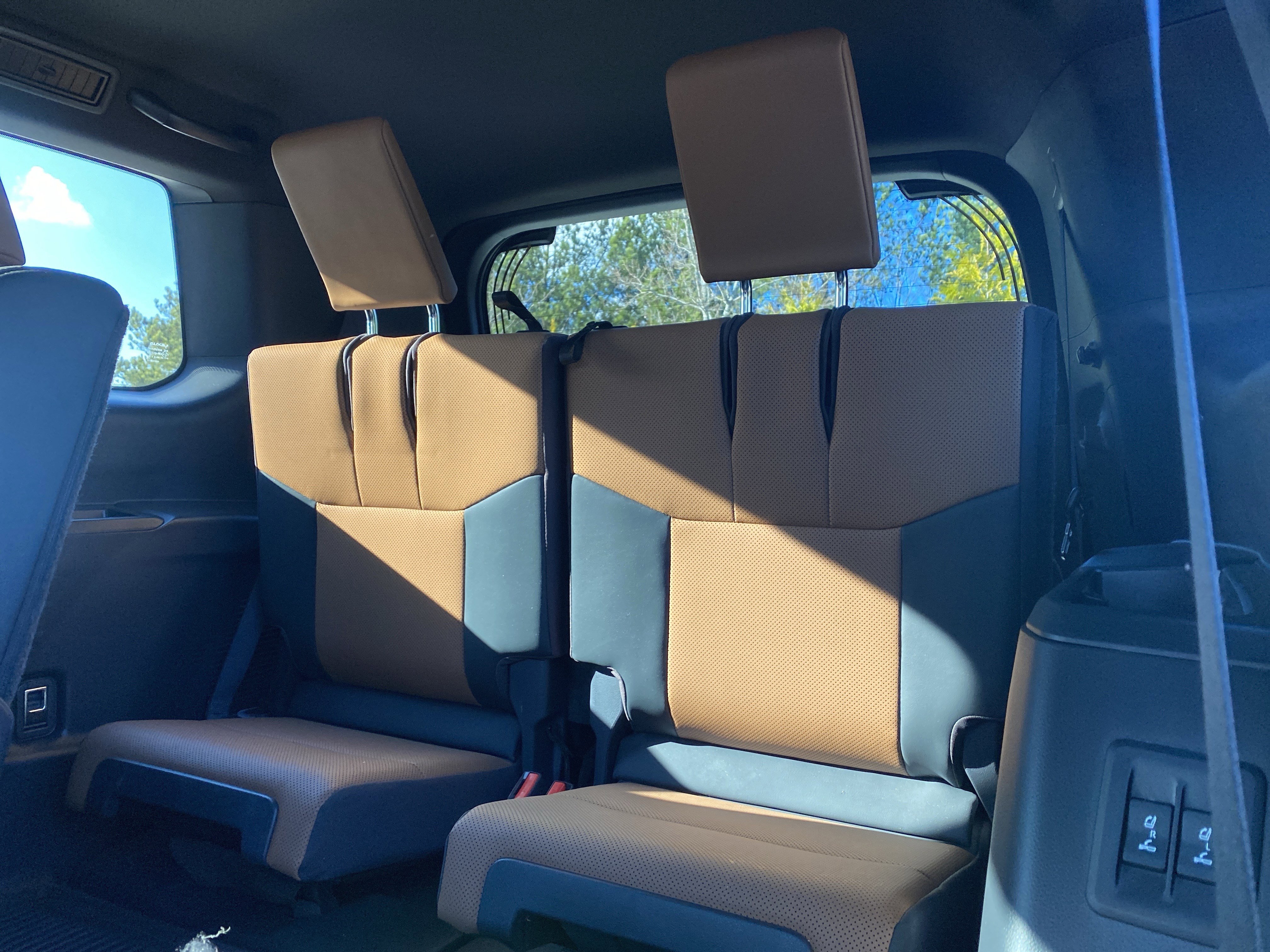 Used 2025 Lexus GX 550 image 23