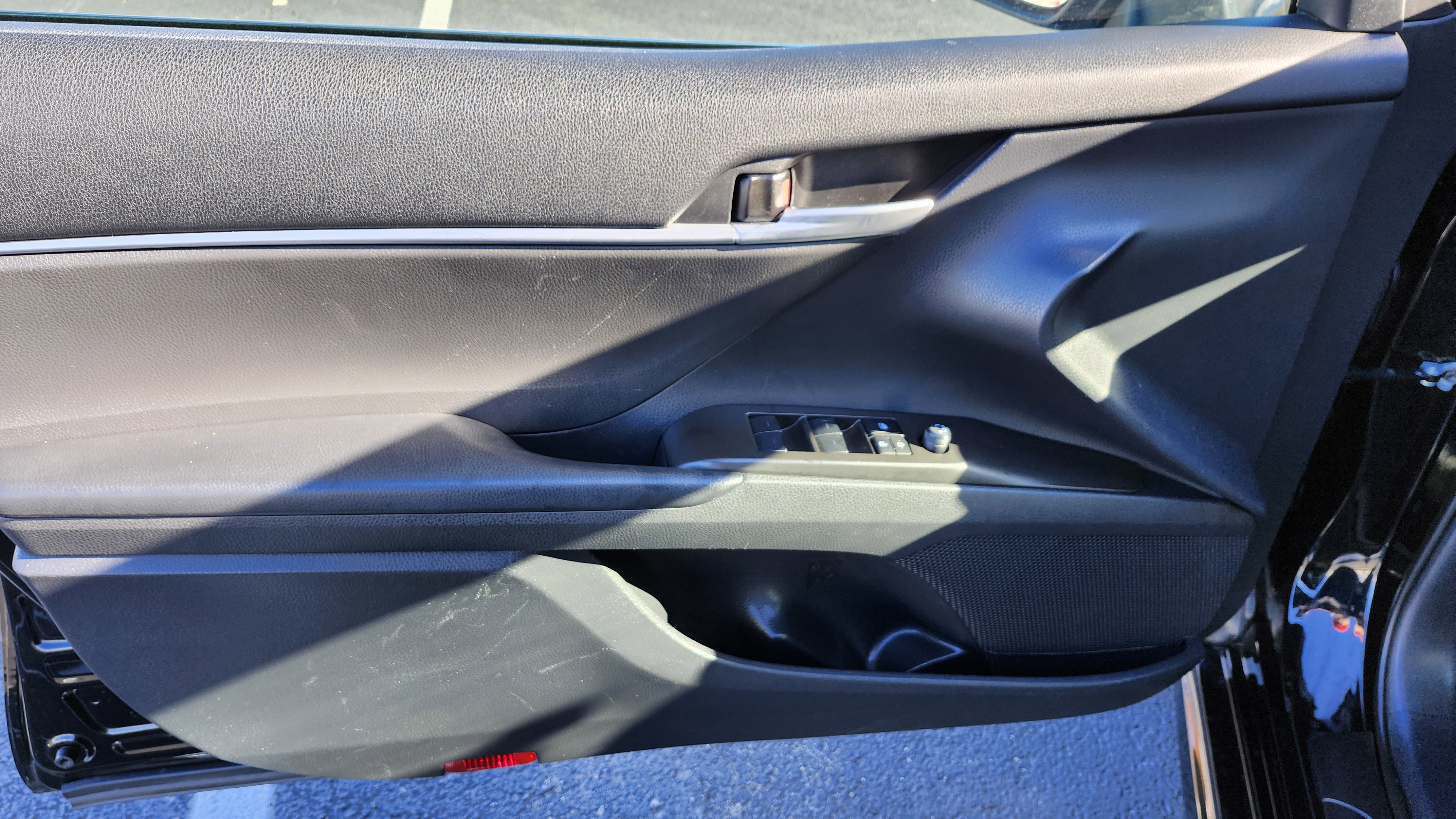 Used 2023 Toyota Camry SE image 22