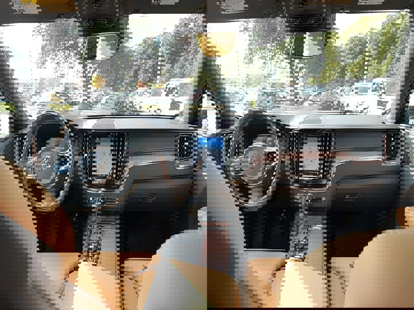 Used 2020 Volvo XC60 T5 Inscription image 15