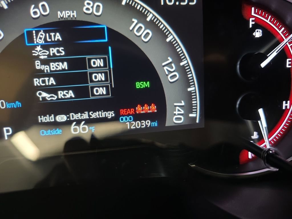 Used 2025 Toyota RAV4 XLE image 21