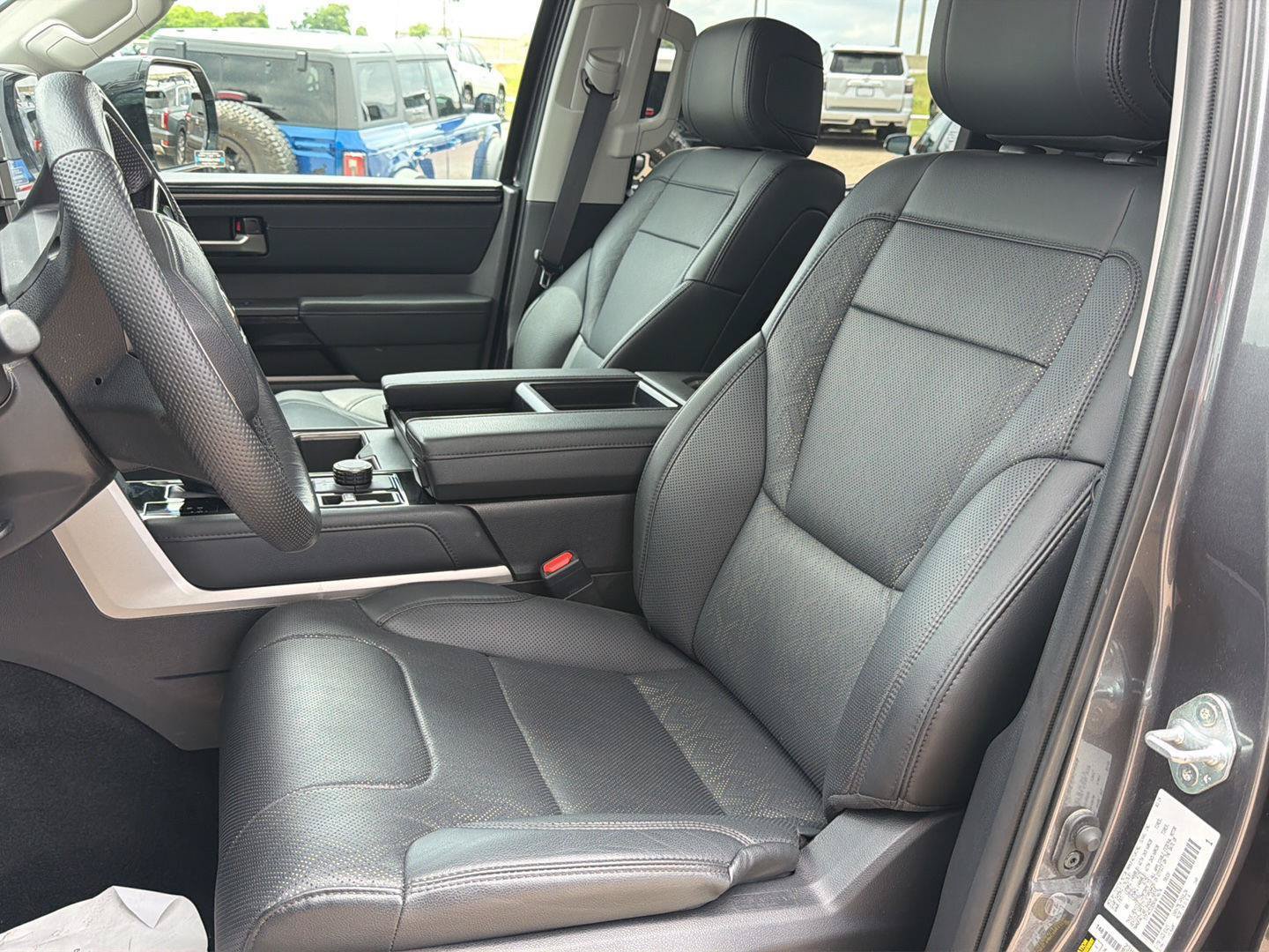 Used 2024 Toyota Tundra Limited AWD/4WD image 12