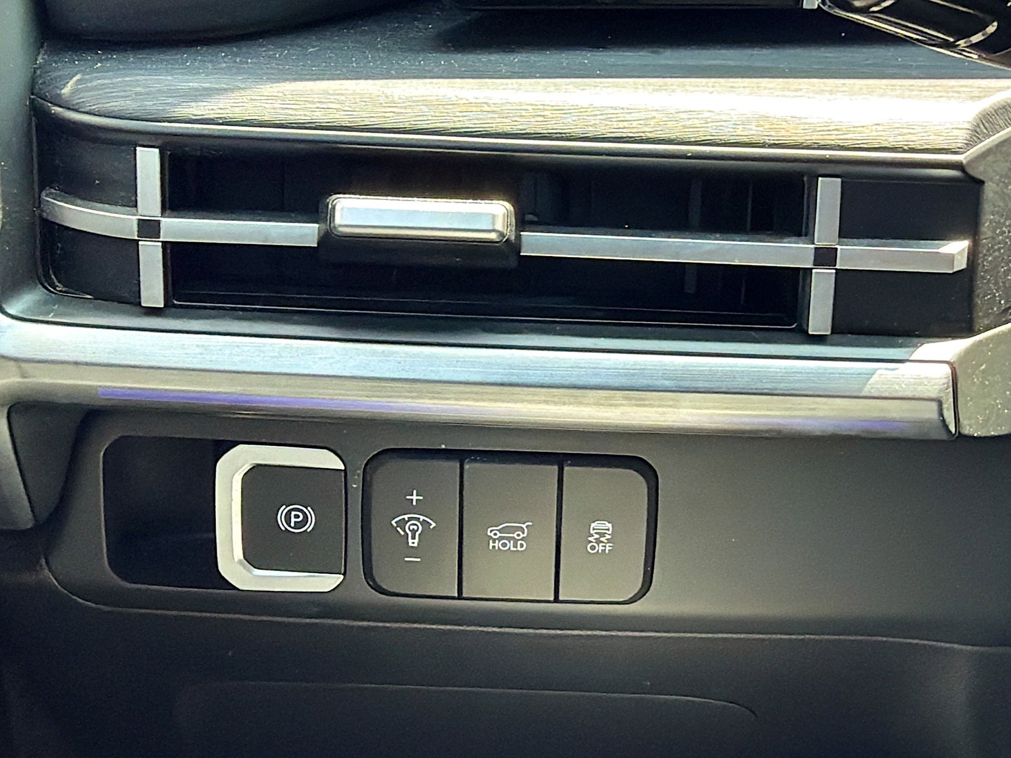 Used 2024 Hyundai Santa Fe Limited image 37