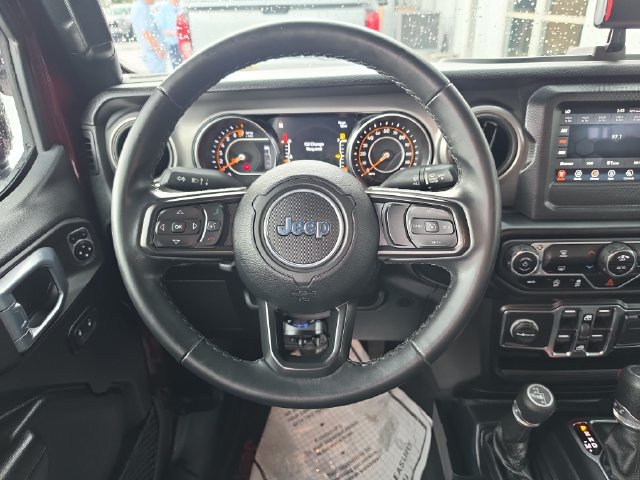 Used 2021 Jeep Gladiator Sport AWD/4WD image 13