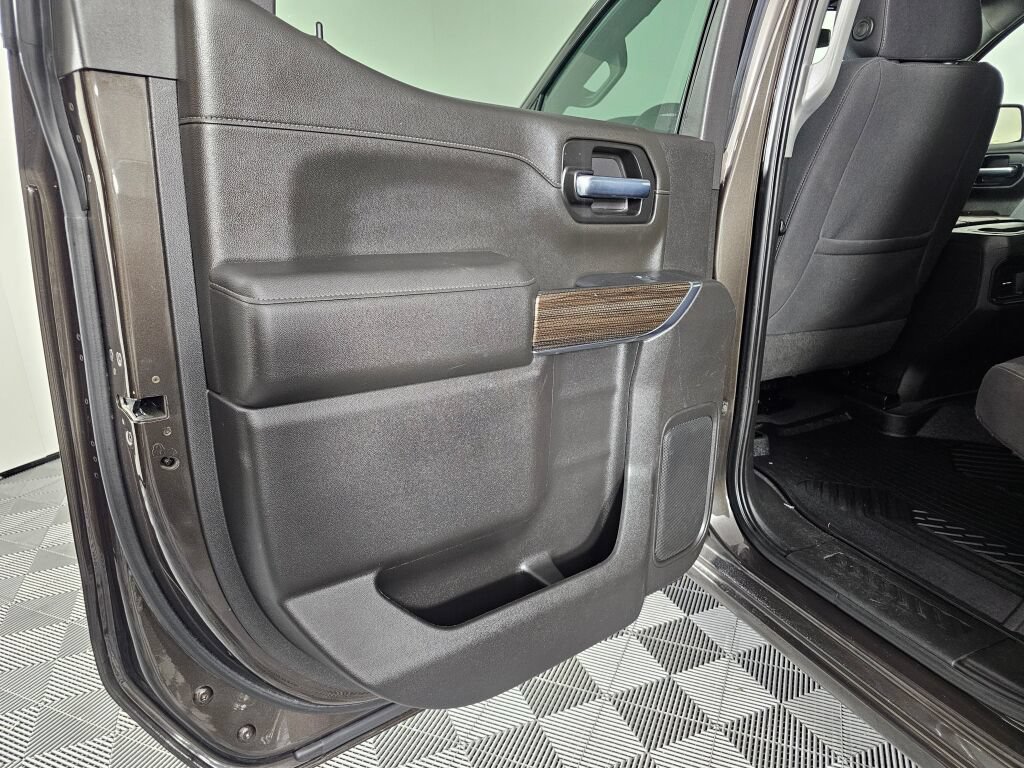 Used 2021 Chevrolet Silverado 1500 RST w/ Z71 Off-Road Package AWD/4WD image 32