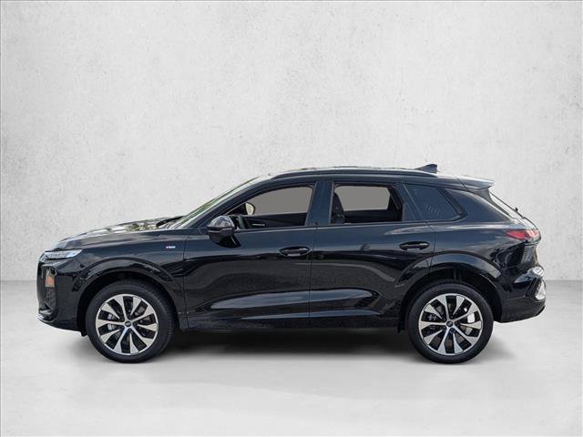 New 2026 Audi Q3 quattro 2.0T w/ Technology Package AWD/4WD image 8