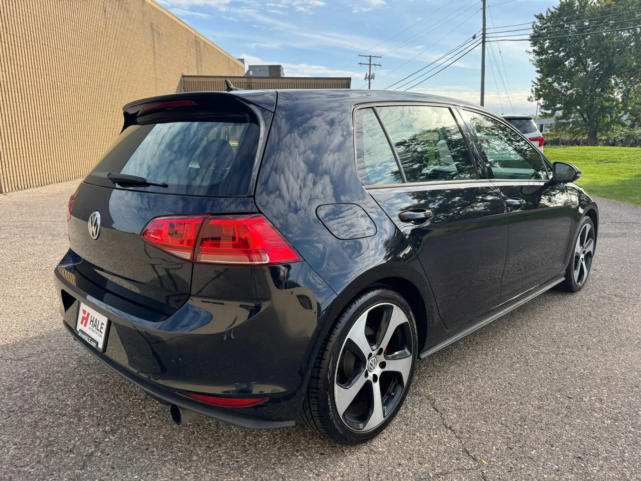 Used 2016 Volkswagen GTI S FWD image 9